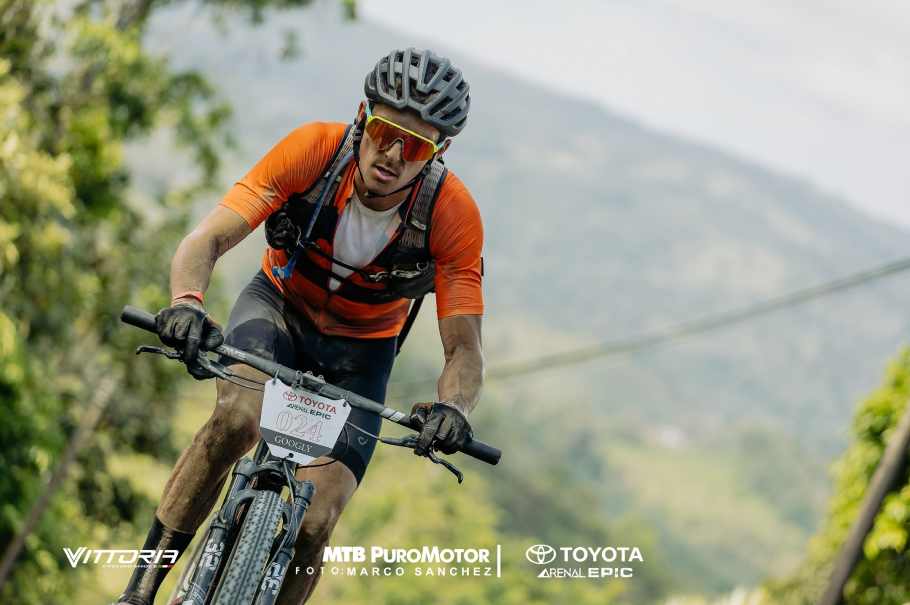 Mountain Bike Racing in Costa Rica